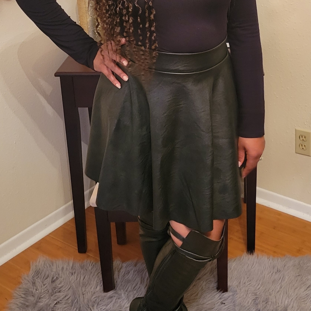 Black skirt